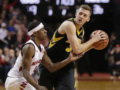 Iowa Nebraska Basketball